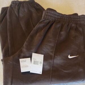 Nike Women's Brown Sweatpants